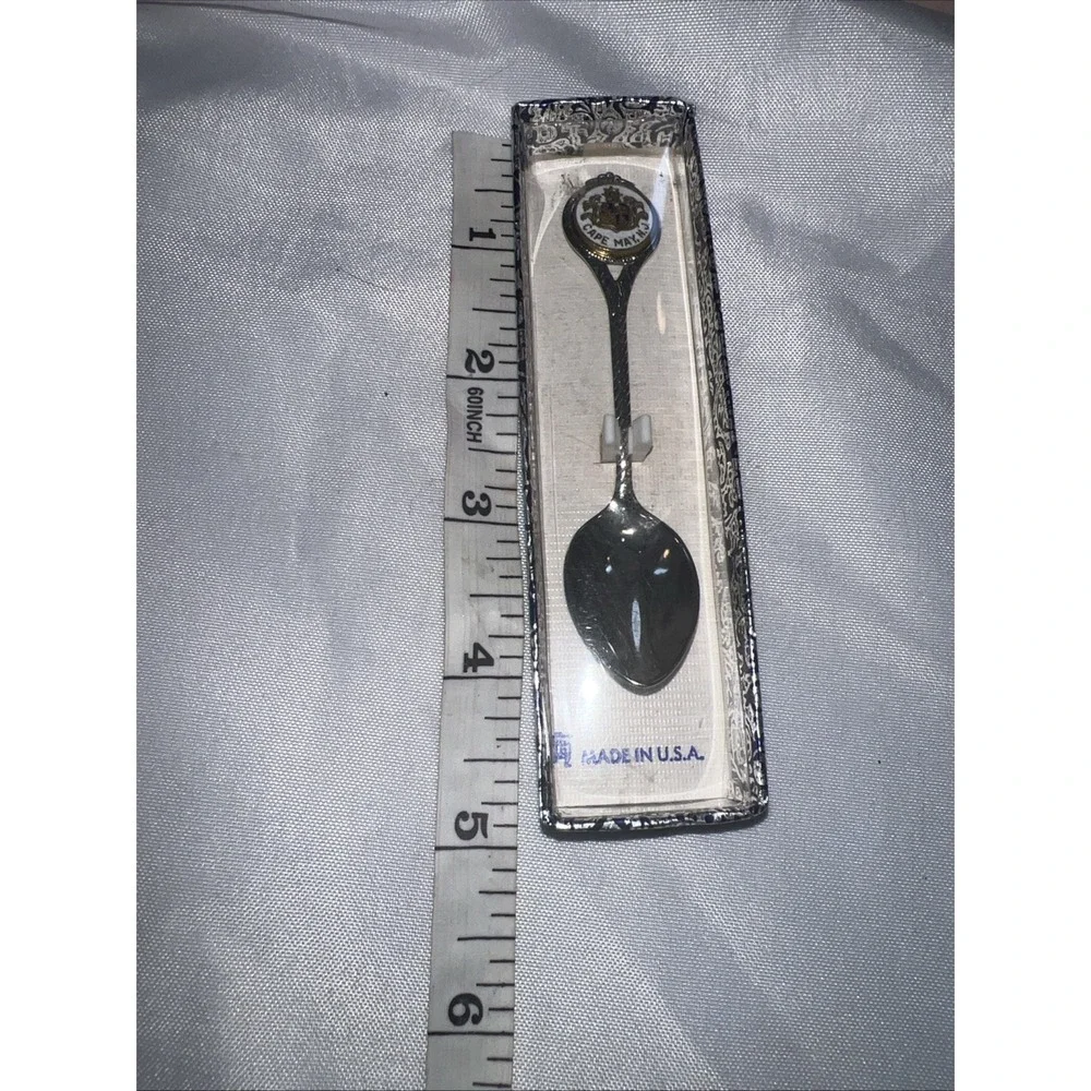 Vintage COLLECTIBLE Souvenir‎ Spoon 4.4